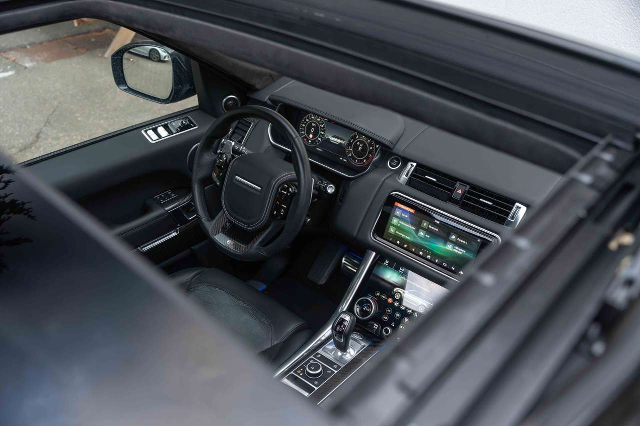 Land Rover Range Rover Sport V8 SVR Carbon Edition LED/PANO/LICHTEVRACHT/MERIDIAN/LUCHTV./ACC/AMBIENTE/TREKHAAK — foto 11 van 25