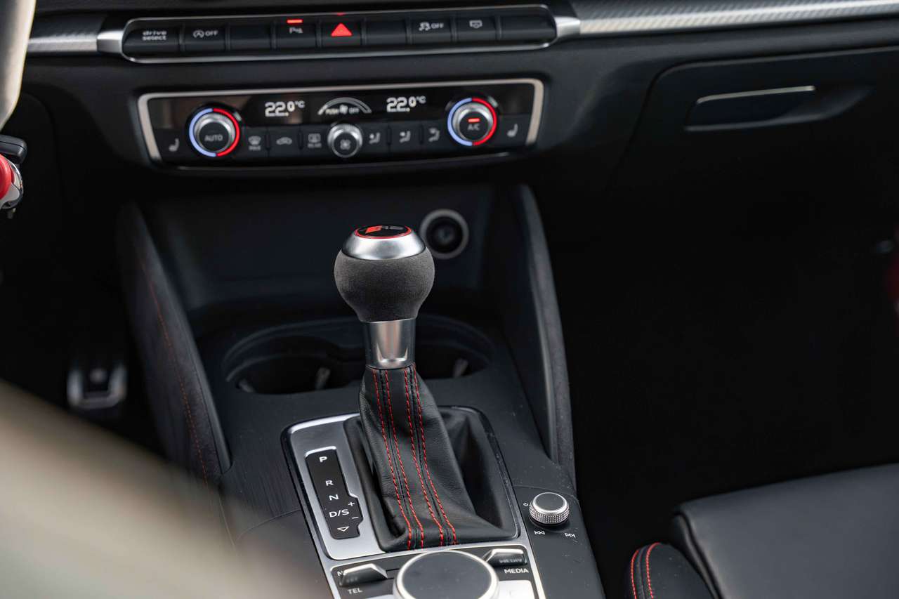 Audi RS3 RS SEAT*PANO*LED*QUATTRO* — foto 23 van 25