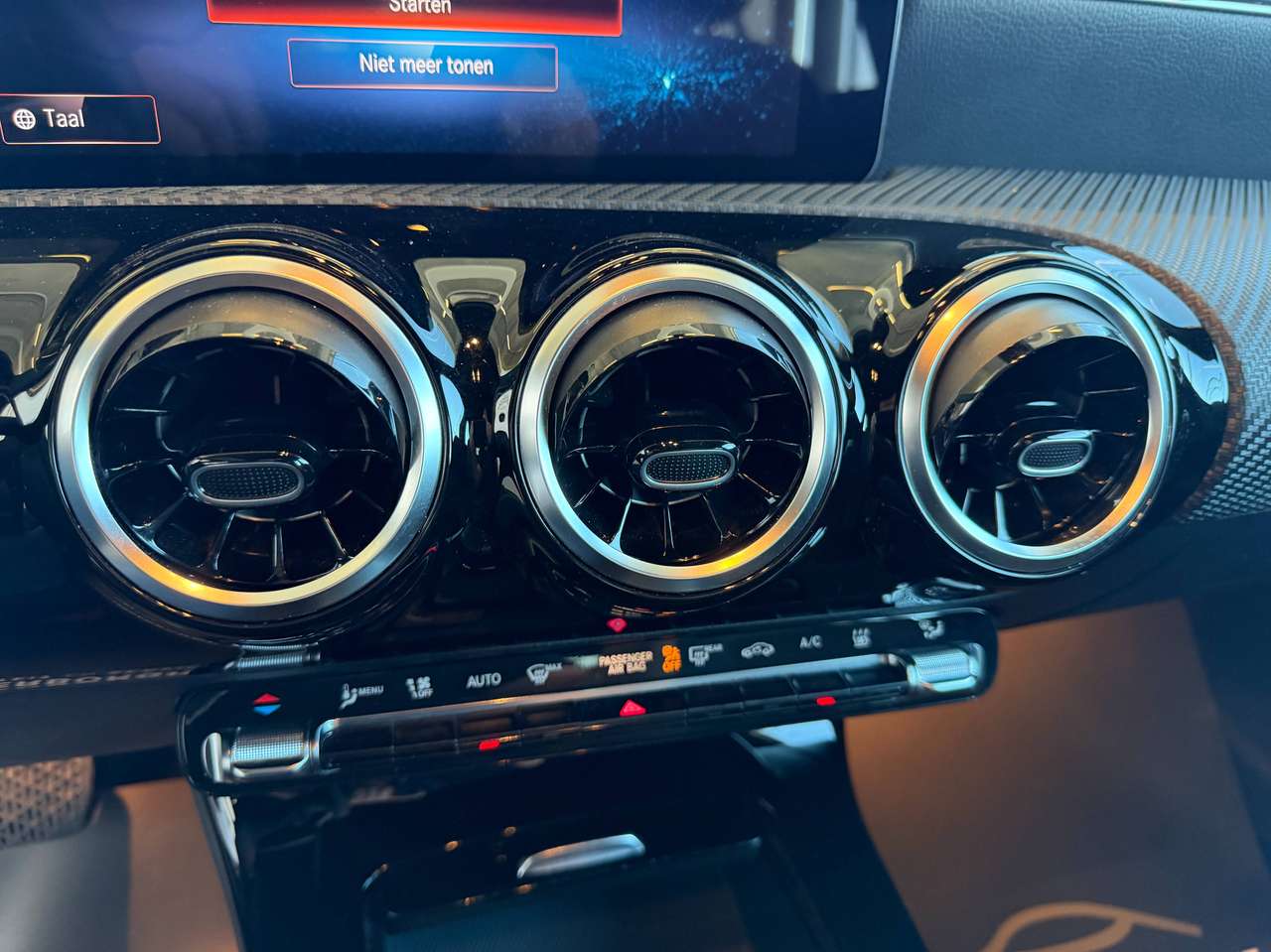 Mercedes-Benz CLA 250 250e SHOOTING BREAK PHEV AUTOMAAT — foto 17 van 25