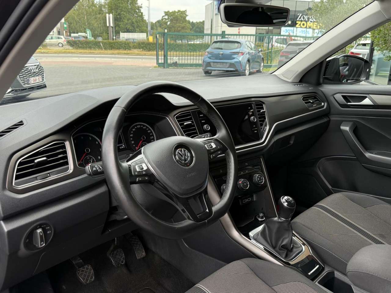 Volkswagen T-Roc 1.0 TSI Style GPS 50000km !!!! Nieuw — foto 9 van 20