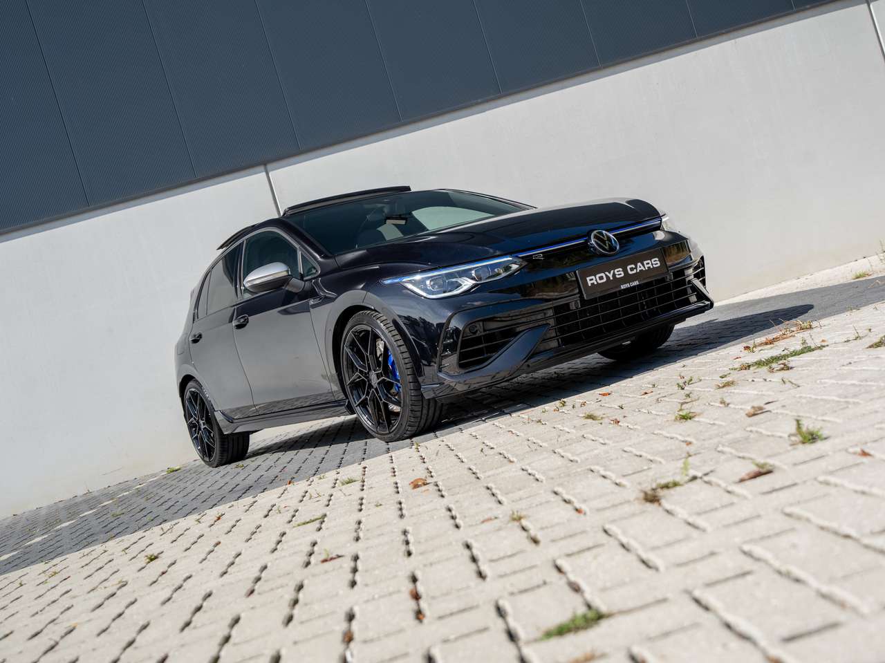 Volkswagen Golf R Golf 8 R - PANO/PERFORMANCE PACK/IQ-LIGHT/BLACKSTYLE/ZETELVERWARMING/DRIFT MODUS — foto 5 van 25