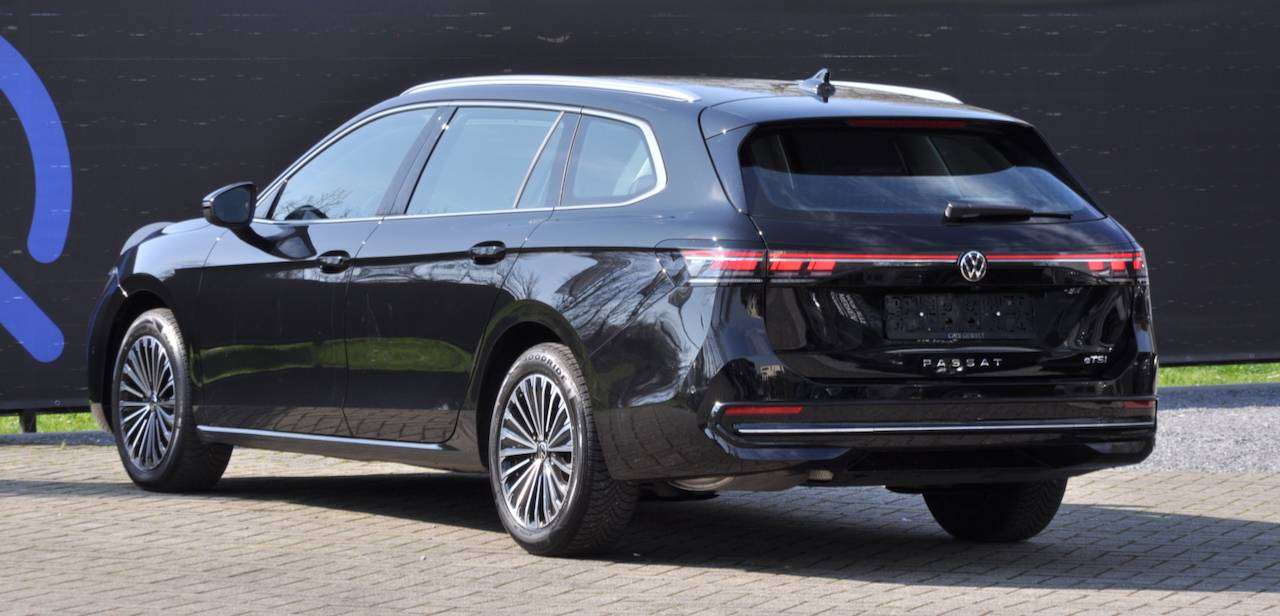 Volkswagen Passat Variant ELEGANCE MASSAGE BIG SCREEN CARPLAY ADAPTIVE CRUIS — foto 3 van 19