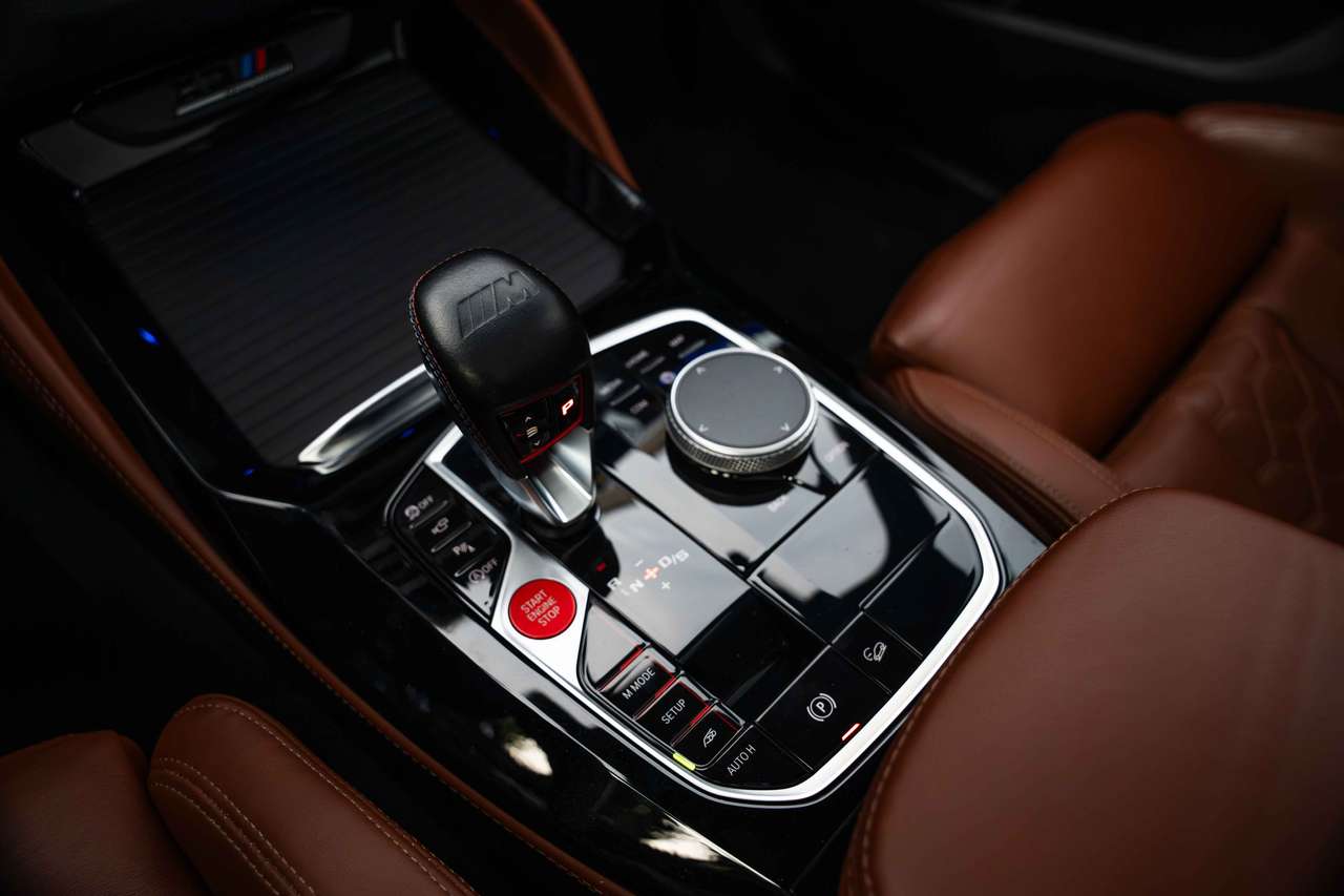 BMW X3 M Competition PANO/LED/HUD/H&K/ACC/360°/DISPLAY/TREKHAAK — foto 20 van 25