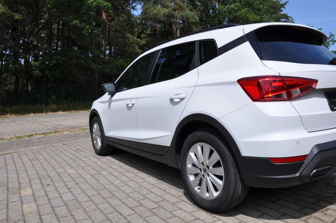 SEAT Arona 1.0 TSI "Move" Benzine - 24.500 Km - Manueel — foto 3 van 15