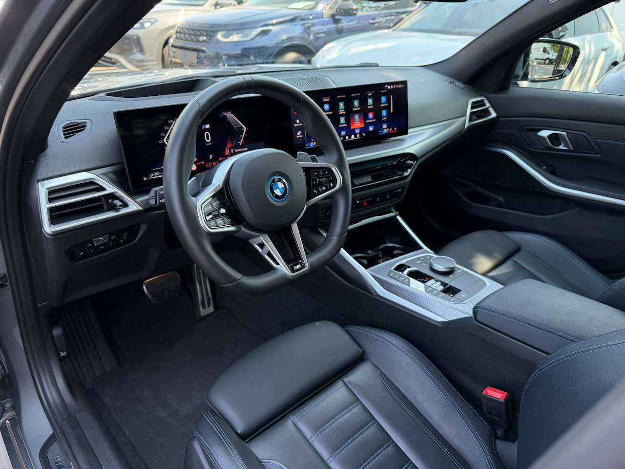 BMW 330 PHEV M-SPORT HEAD-UP LASER MEMORY SEATS CARPLAY ACC — foto 4 van 25