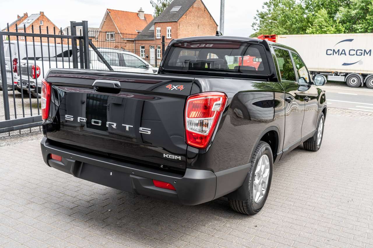 KGM Musso Grand 2.2D 4X4 Style - Automaat - 30.500ex — foto 4 van 19