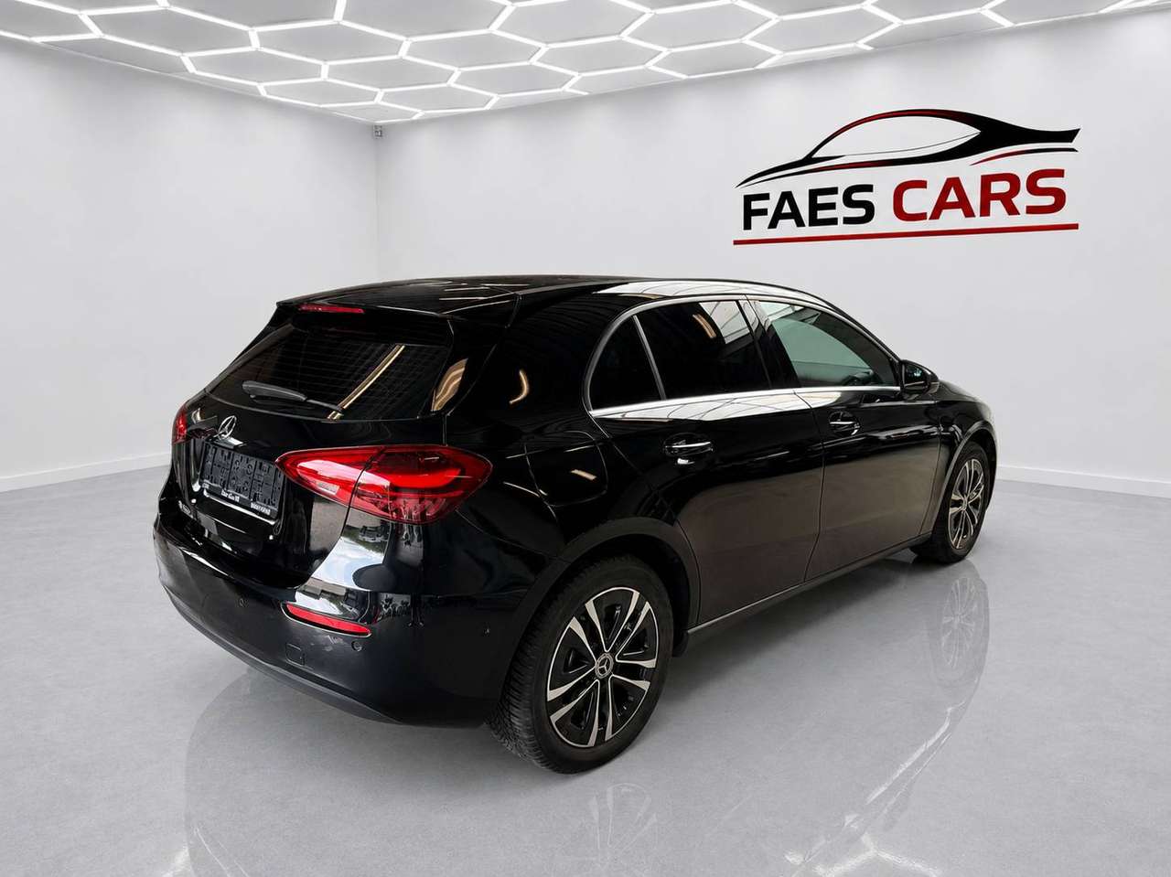 Mercedes-Benz A 250 A 250 e PHEV Business Line — foto 5 van 16