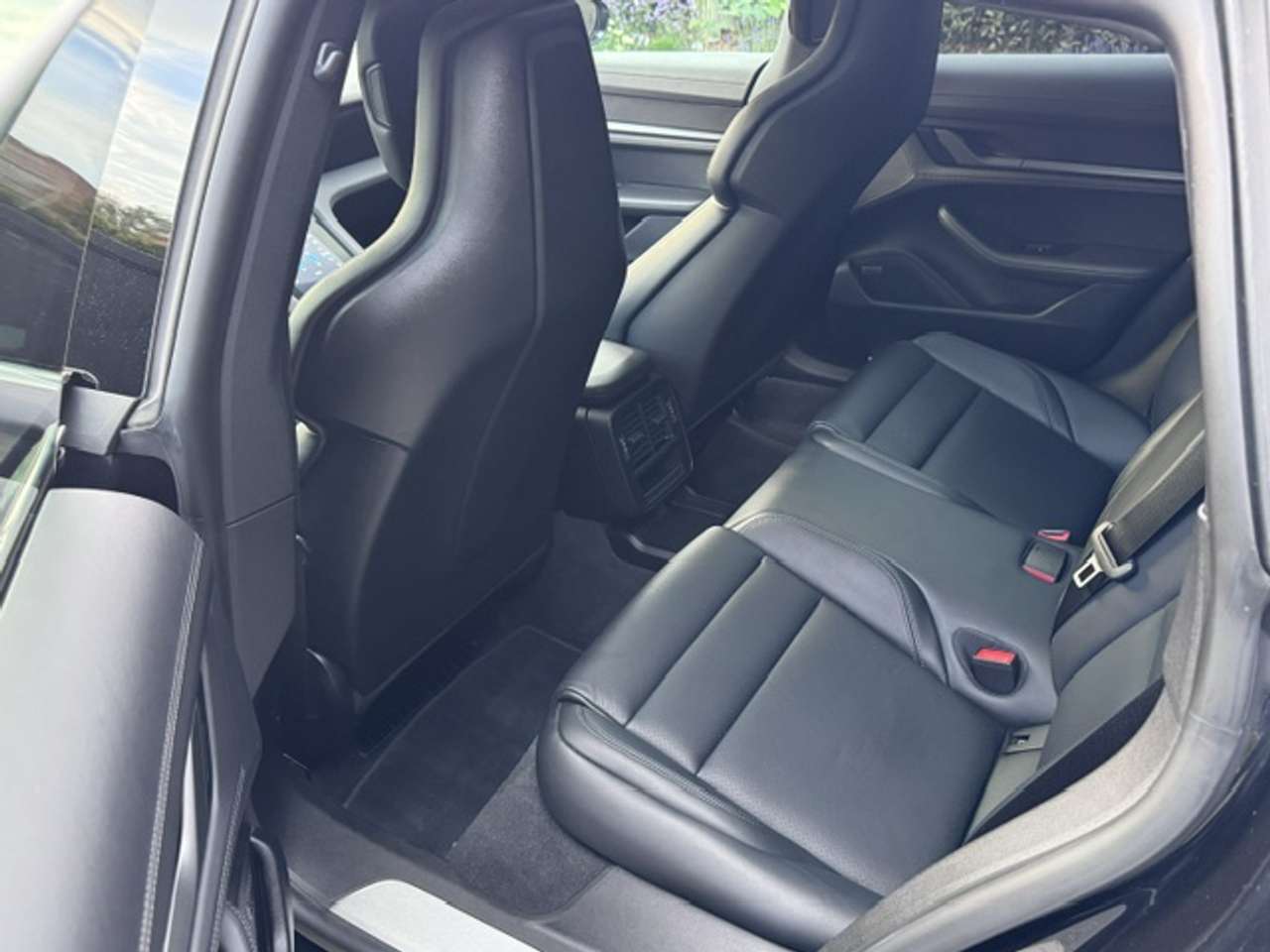 Porsche Taycan *VERKOCHT* — foto 16 van 25