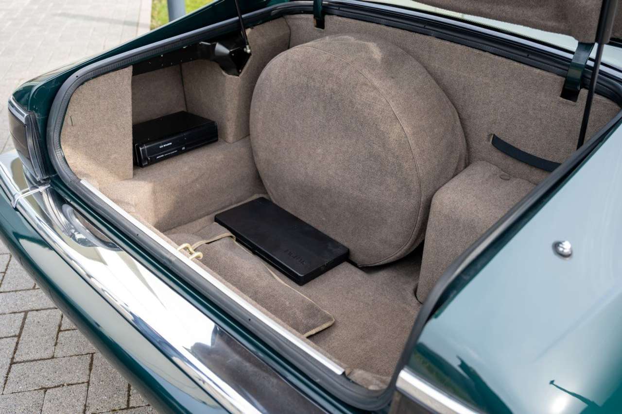 Jaguar XJS 4.0  Original Belgian car || 2 owners — foto 18 van 22