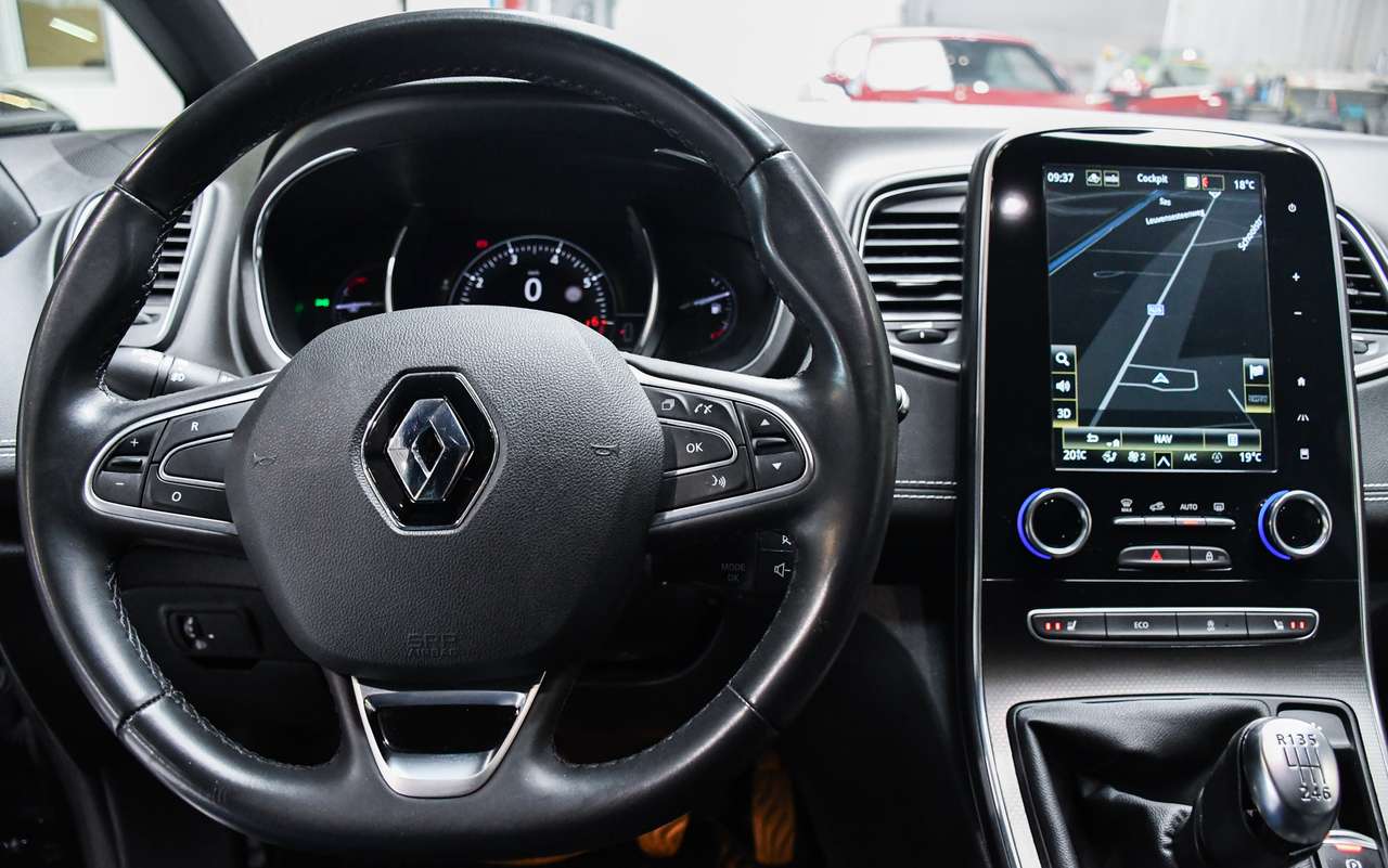 Renault Grand Scenic Grand Scénic 1.33 TCe Intens 7pl - LEDER / PANO / CAMERA / NAVI — foto 16 van 20