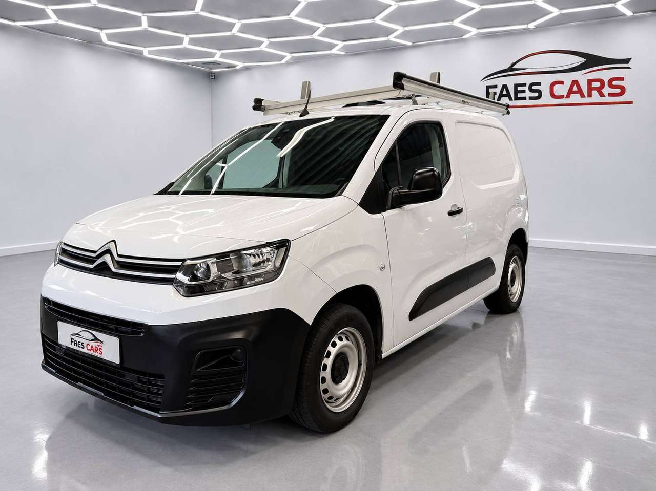 Citroen Berlingo 1.2 PureTech M Light Control S/S (EU6.3) — foto 3 van 15
