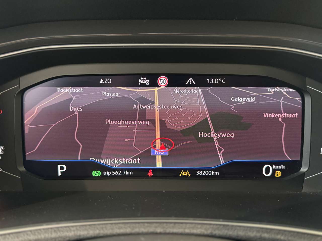 Volkswagen T-Roc 1.5 TSI R-Line DSG/Automaat — foto 17 van 17