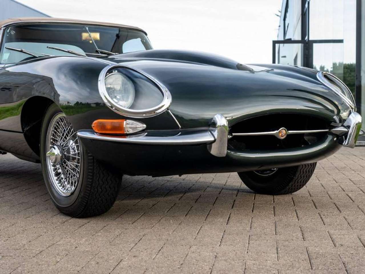 Jaguar E-Type 4.2 Cabrio — foto 11 van 25