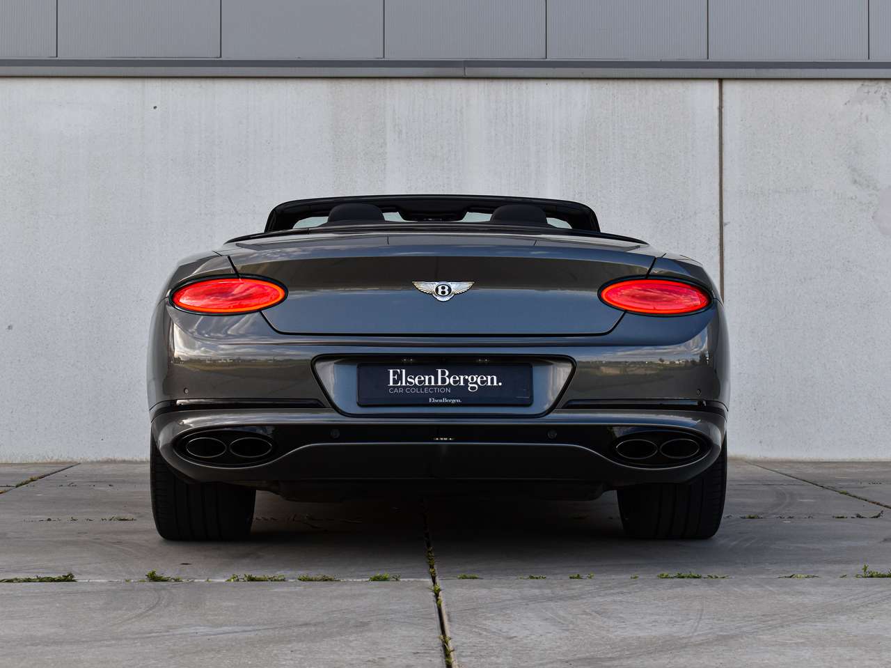 Bentley Continental GTC 4.0 V8 Mulliner - Blackline - NP: €309.996,- — foto 13 van 25