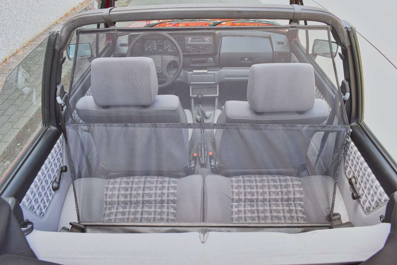 Volkswagen Golf Cabriolet 1.8i Oldtimer - Nieuwe Cabriokap - Zeer verzorgde historie! — foto 23 van 25