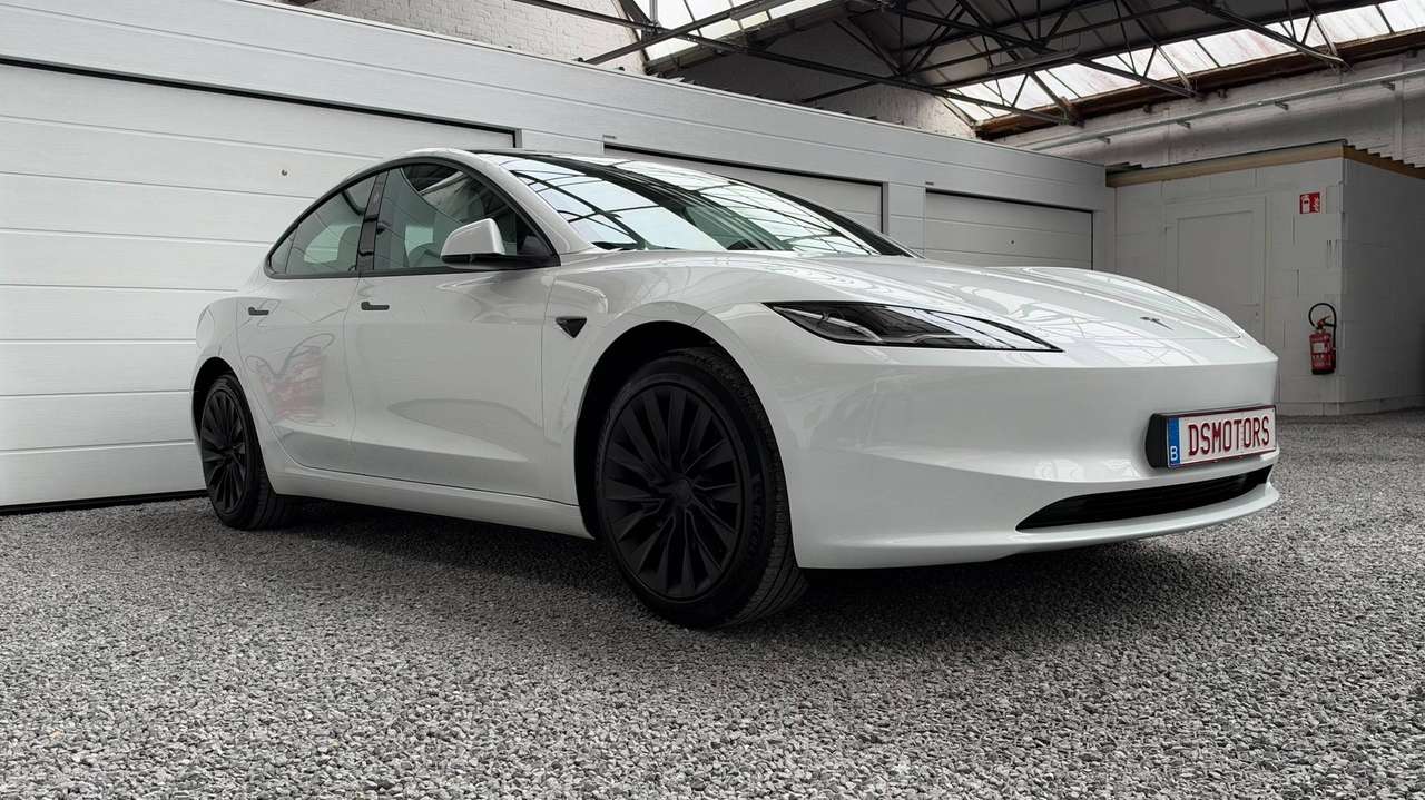 Tesla Model 3 RWD | Premium versie | LFP Batterij | 9.200km | ALS NIEUW! — foto 9 van 25