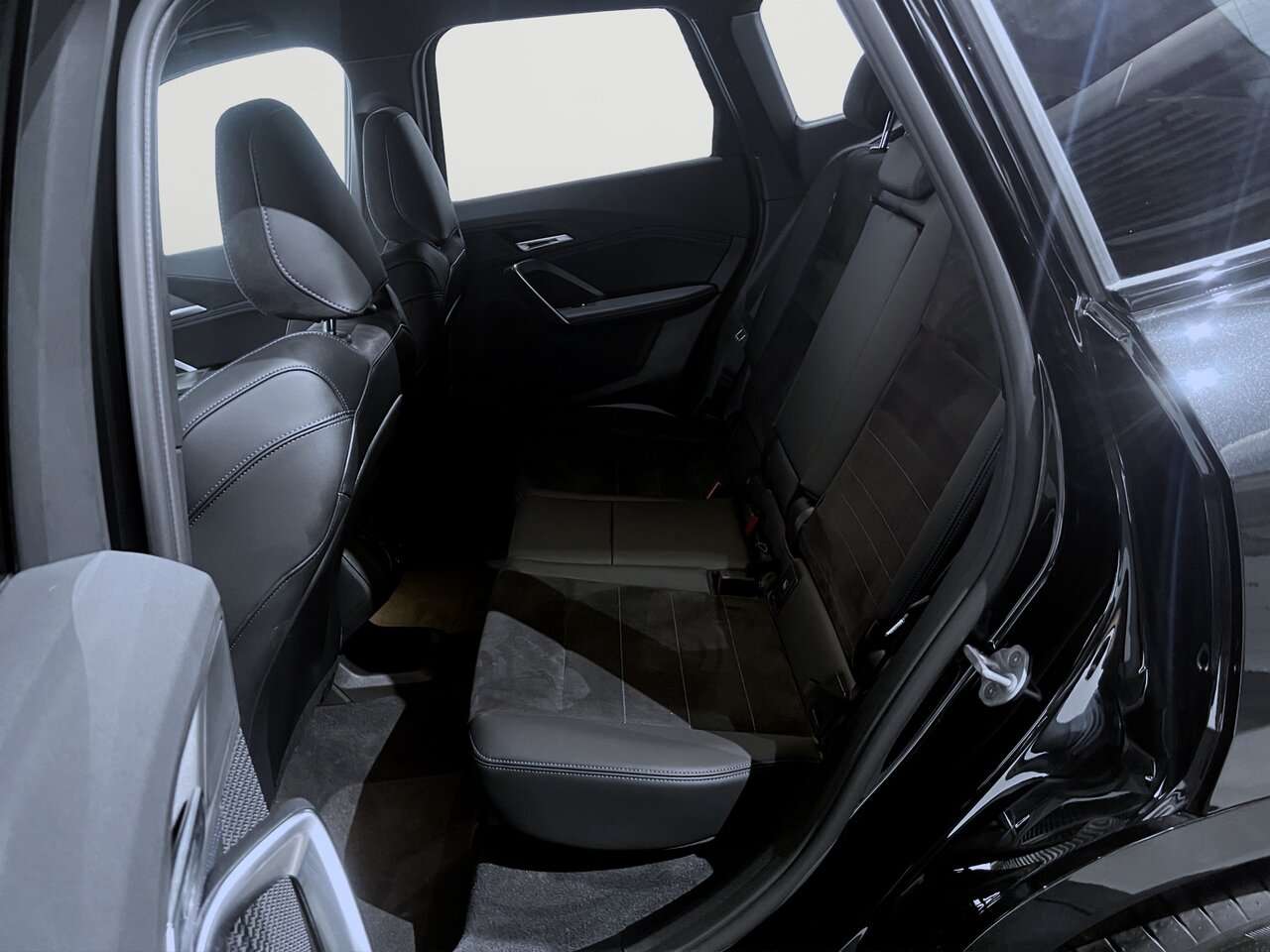 BMW X1 18I M Pack/Camera/Confort acces/Led — foto 18 van 22