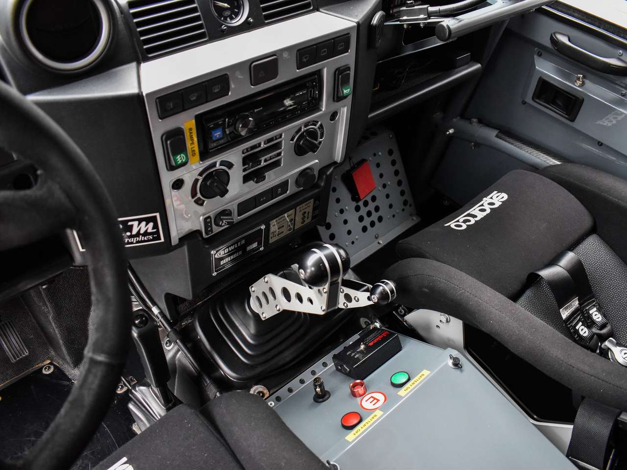 Land Rover Defender 90 / BOWLER CHALLENGE / Collectors Item — foto 24 van 25