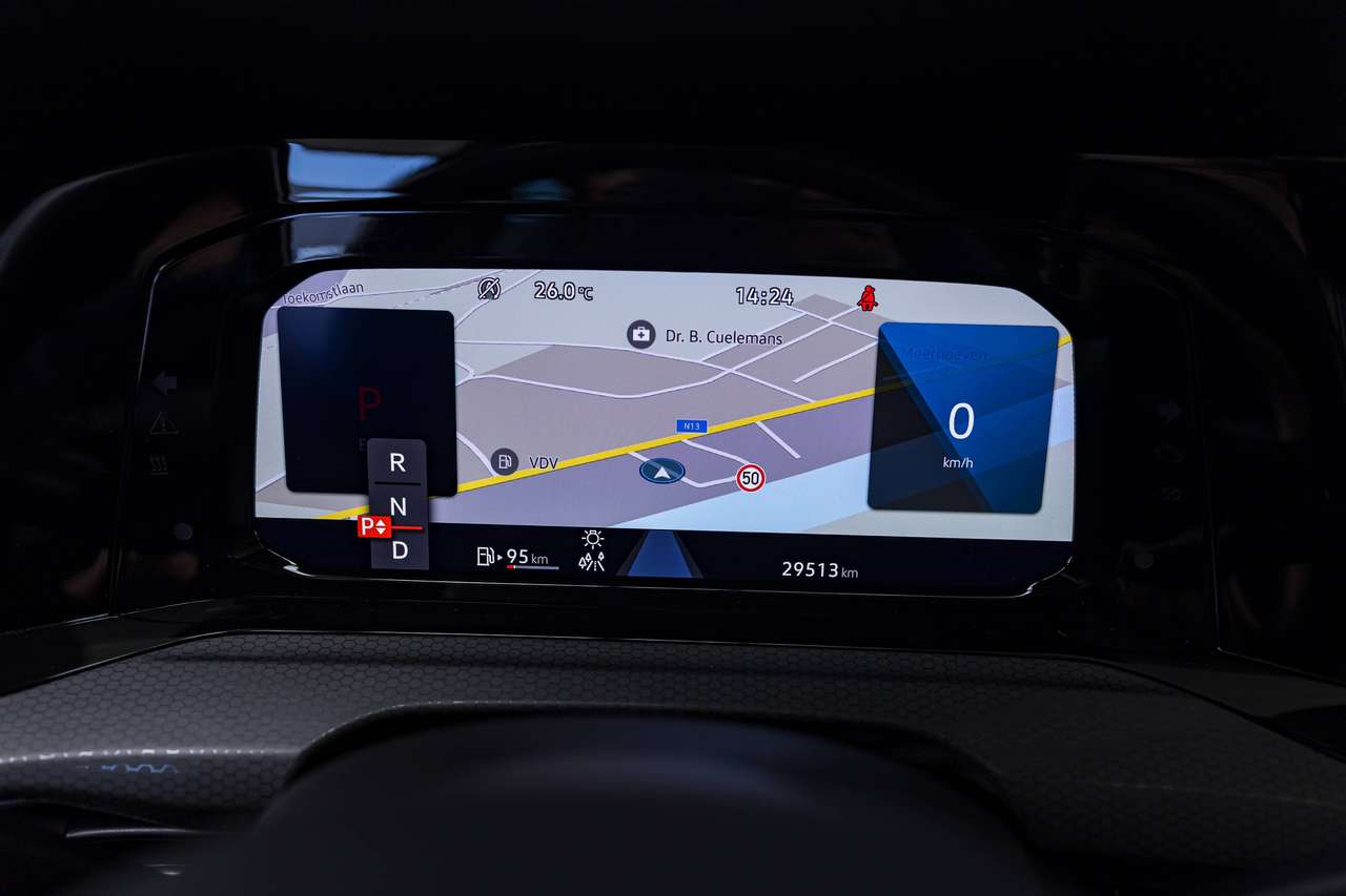 Volkswagen Golf GTI CLUBSPORT|AKRAPOVIC|PANO|HEAD-UP|HARMAN-KARDON|IQLIGHTS|ALCANTARA|HEATEDSEATS|KEYLESS|ACC|LA|GARANTIE| — foto 25 van 25
