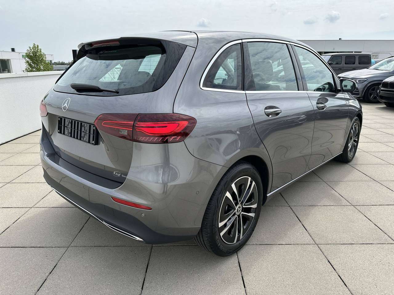 Mercedes-Benz B 200 B 200 Progressive trekhaak Dode hoek Distronic Plus — foto 7 van 18