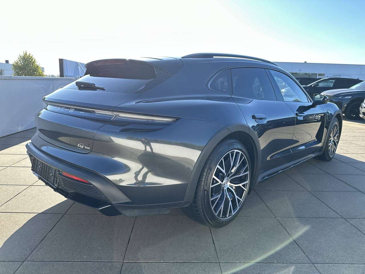 Porsche Taycan Taycan 4 Cross Turismo 105 kWh  NP 145.586 EURO — foto 8 van 19