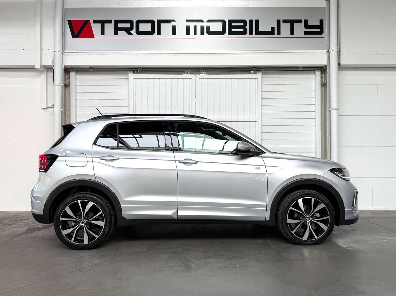 Volkswagen T-Cross T-Cross 1.0 TSI R-Line CAMERA*LED*ACC*DAB*CARPLAY*PDC*AC2Zone — foto 3 van 25