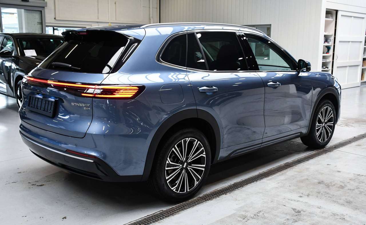 Geely Starray EM-i Max+ 136km NIEUW - NAVIGATIE / OPEN PANO-DAK / LEDER / CAMERA / ACC / BLIS / PDC — foto 3 van 24