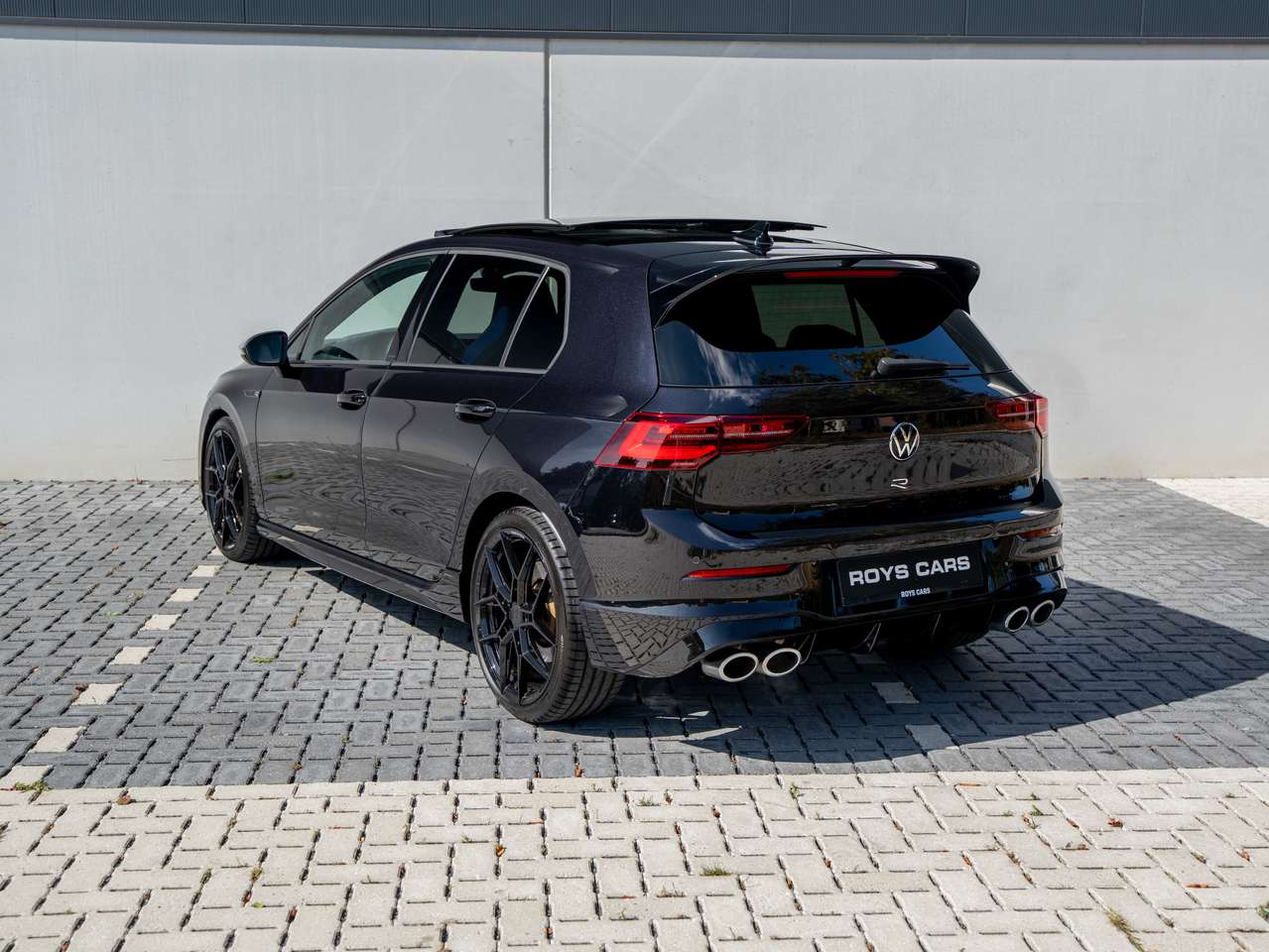 Volkswagen Golf R Golf 8 R - PANO/PERFORMANCE PACK/IQ-LIGHT/BLACKSTYLE/ZETELVERWARMING/DRIFT MODUS — foto 7 van 25