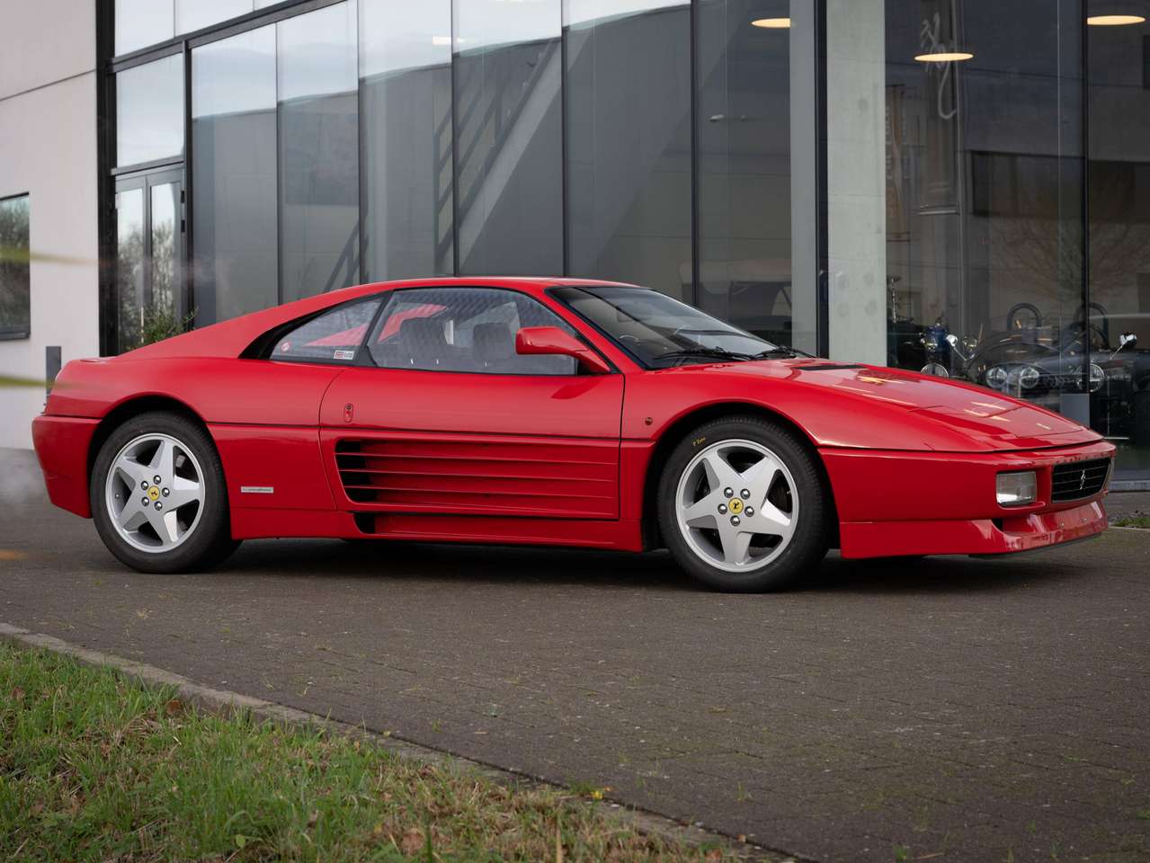 Ferrari 348 GTB pre-production — foto 3 van 18