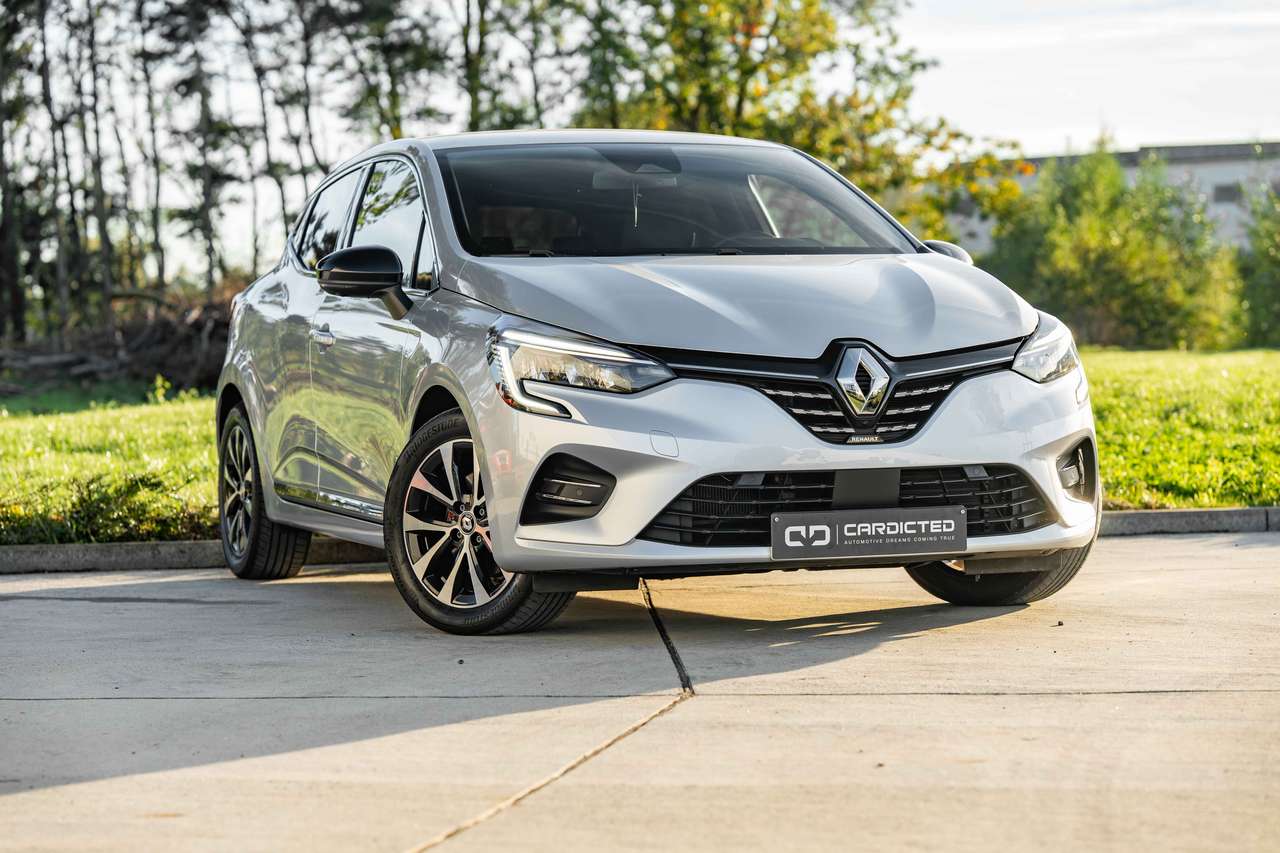 Renault Clio Clio Hybrid 1.6i E-TECH Techno