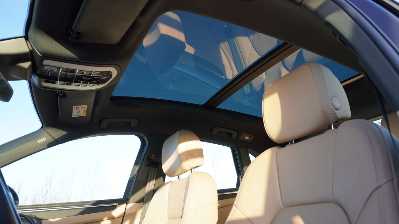 Porsche Macan LUCHTVER/BOSE/LED MATRIX PDLS/COMFORTSTOEL/PANODAK — foto 12 van 18