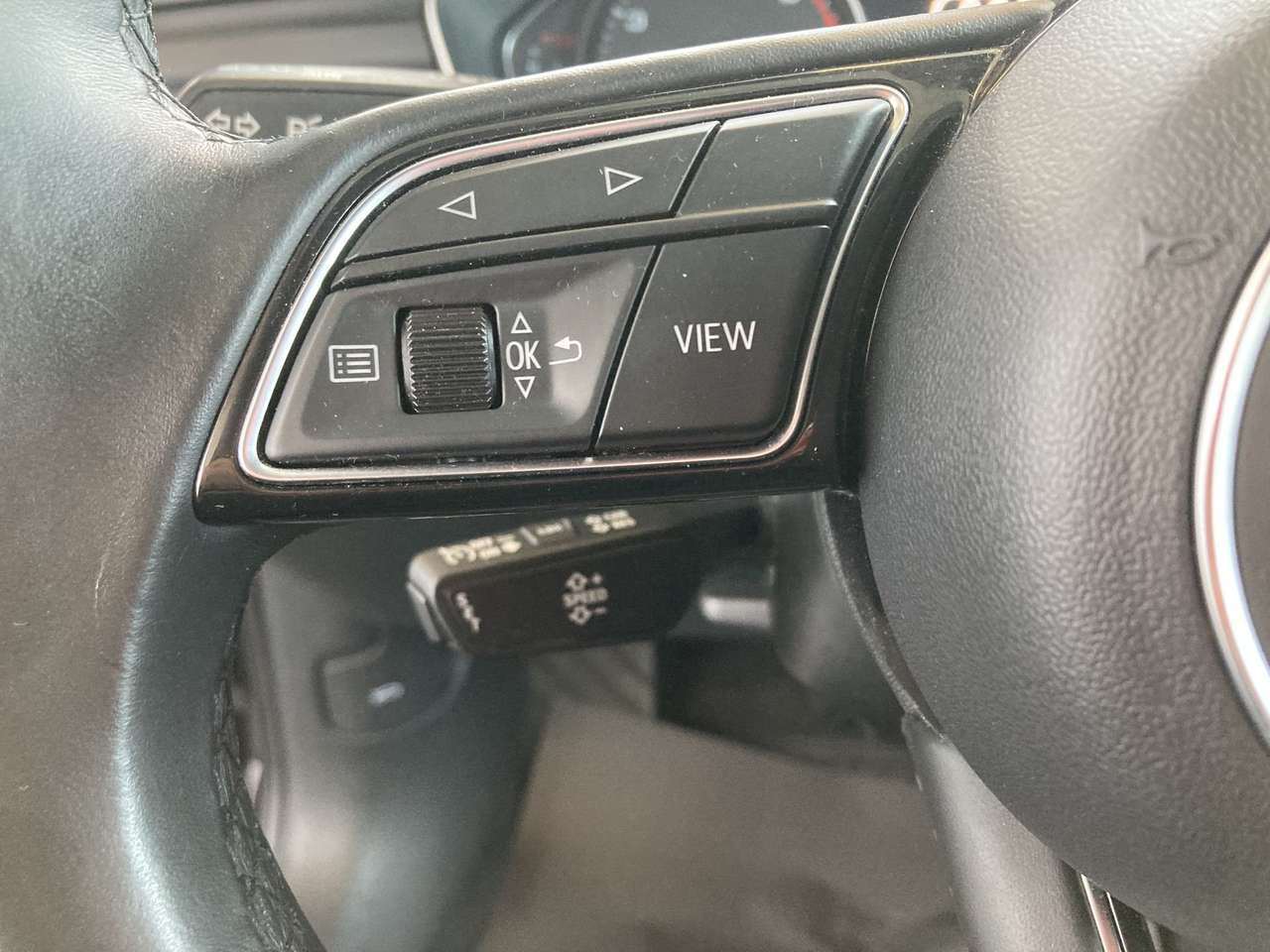 Audi A4 AVANT  35 TFSI MHEV AUTOMAAT 49000KM!!! — foto 17 van 20