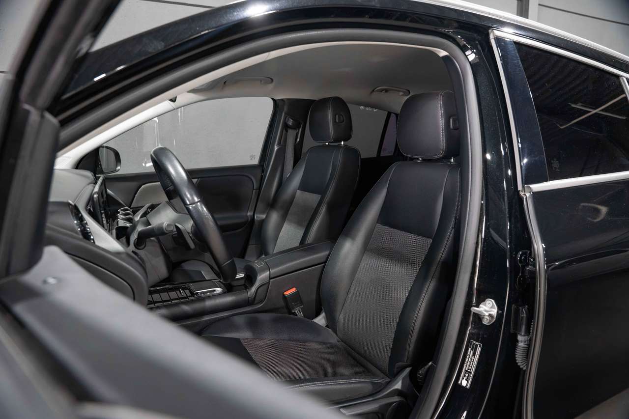 Mercedes-Benz GLA 180 GLA 180 d Business Solution Essential — foto 16 van 25