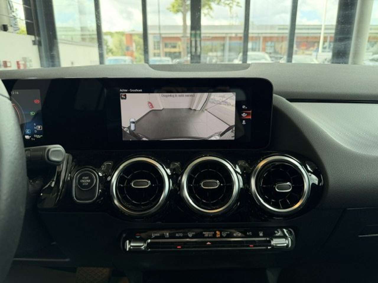 Mercedes-Benz GLA 250 250e PLUG-IN HYBRID AUTOMAAT PANO OPEN DAK — foto 14 van 22