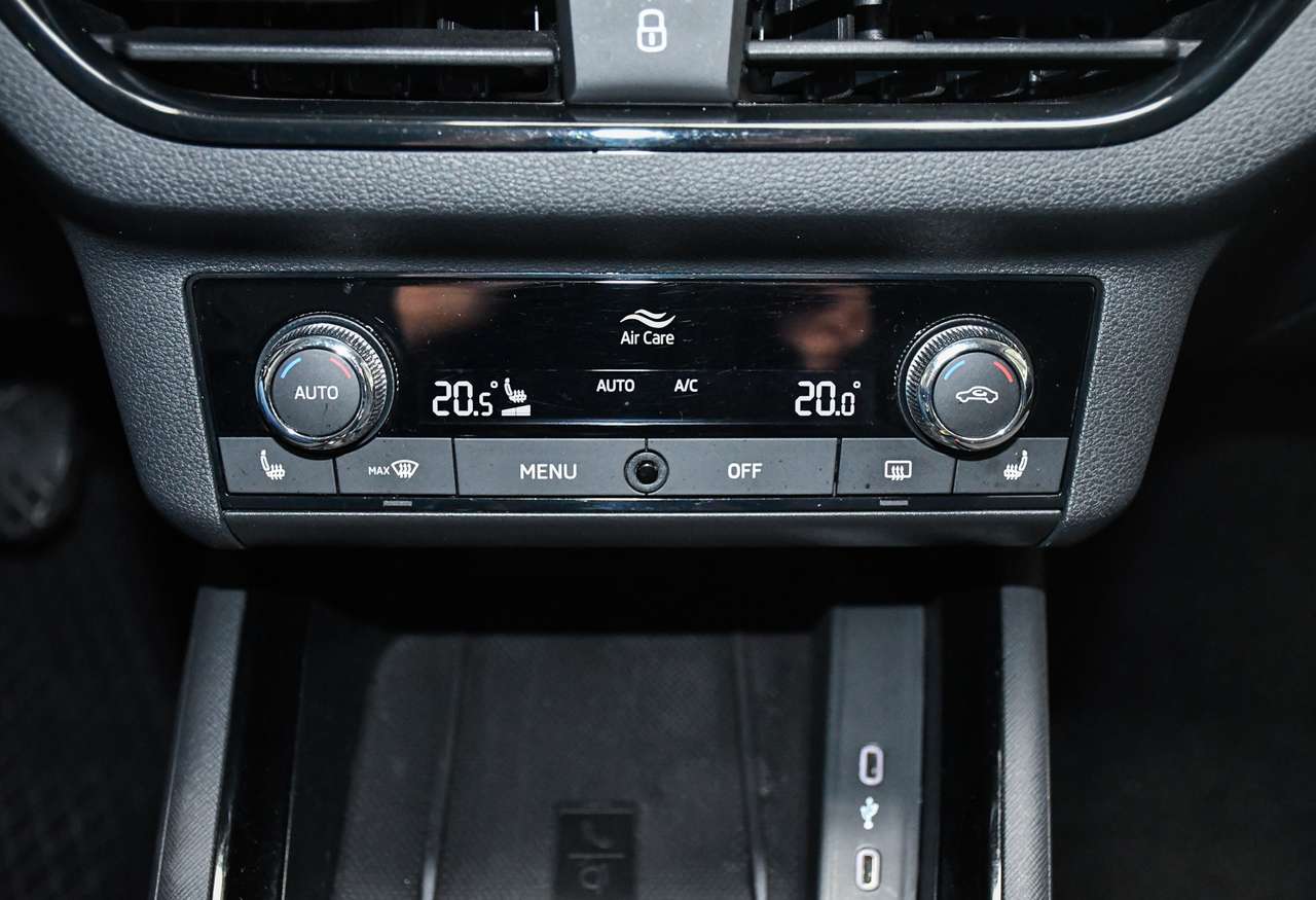 Skoda Kamiq Kamiq 1.0 TSI Ambition DSG - NAVI SMARTLINK / PDC — foto 12 van 17