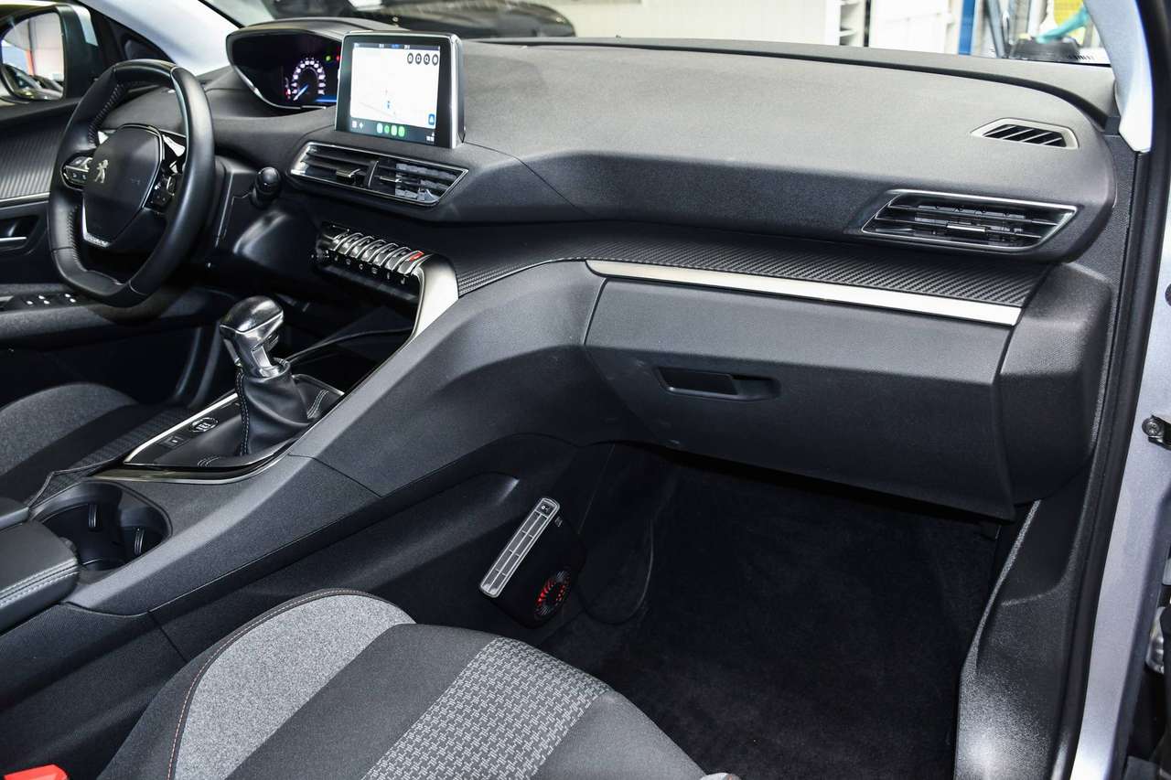 Peugeot 3008 3008 1.2 PureTech Active Pack - NAVIGATIE VIA SMARTLINK / CAMERA / PDC / CC — foto 7 van 19