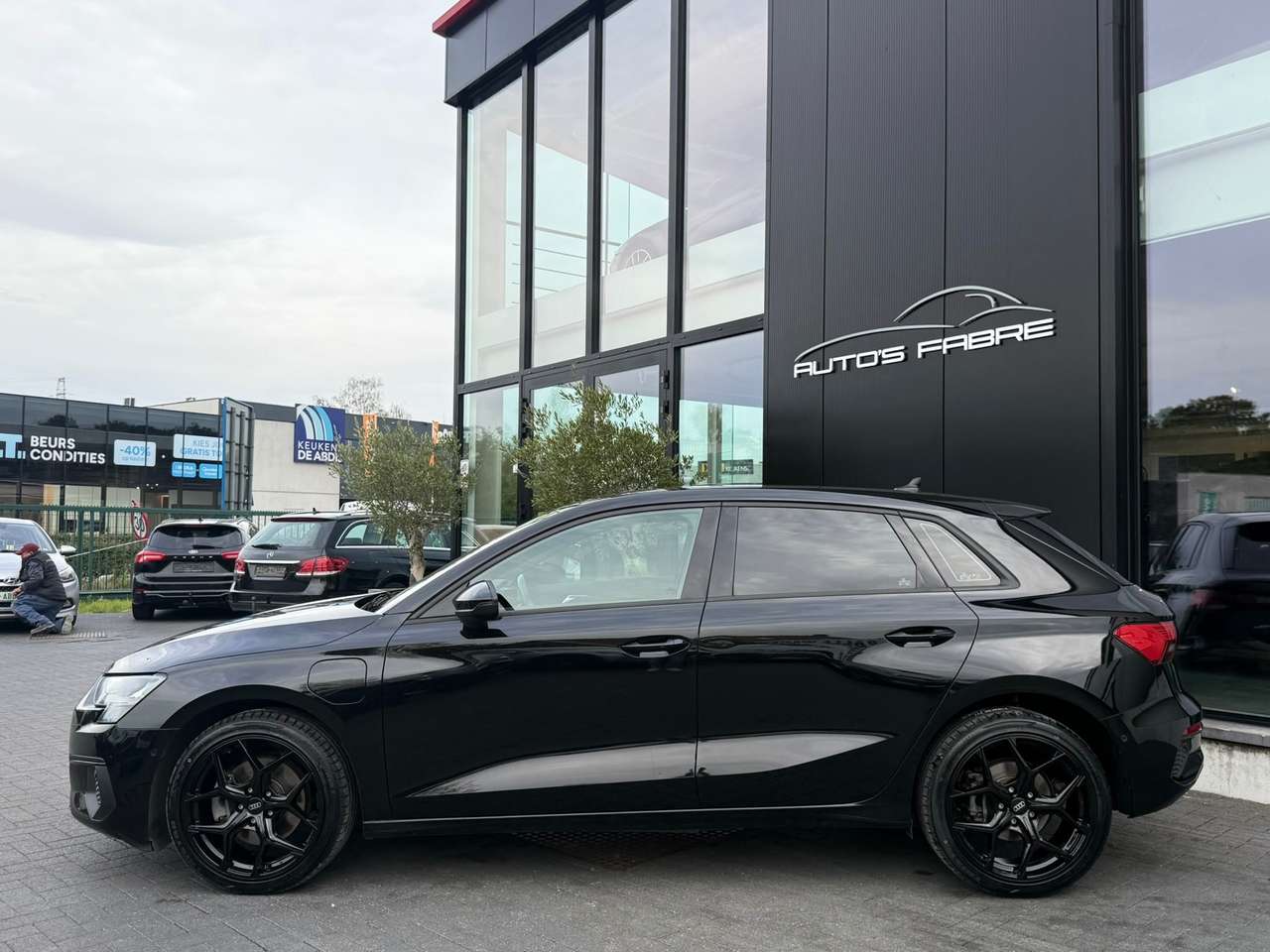 Audi A3 40 TFSI e  Plug in PHEV S Line S tronic Black Pack — foto 3 van 19