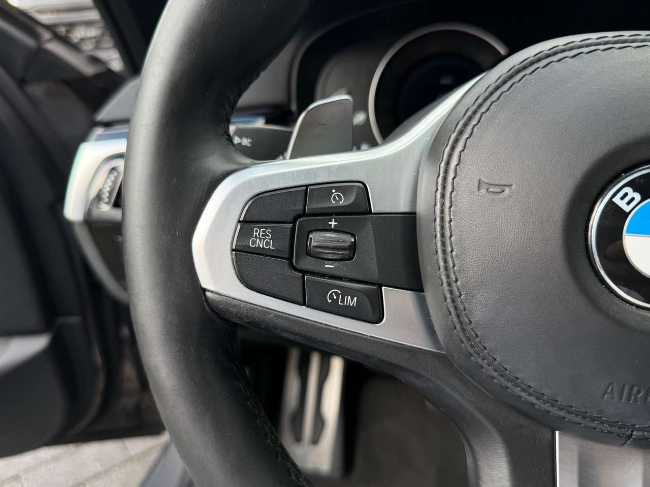 BMW 520 iA M-Pack Dealerprice 20999 euro ttc — foto 16 van 17