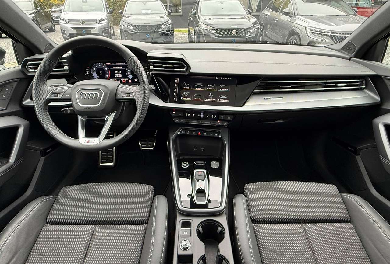 Audi A3 1.5 35 TFSI S-LINE INT/EXT SONOS PANODAK CARPLAY — foto 6 van 16