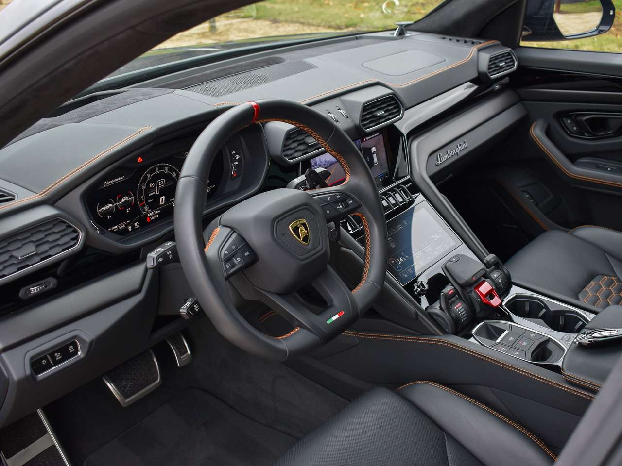 Lamborghini Urus S - Belg./ 1st Eig./ Lambo Service - BTW/ TVA/ VAT — foto 12 van 25