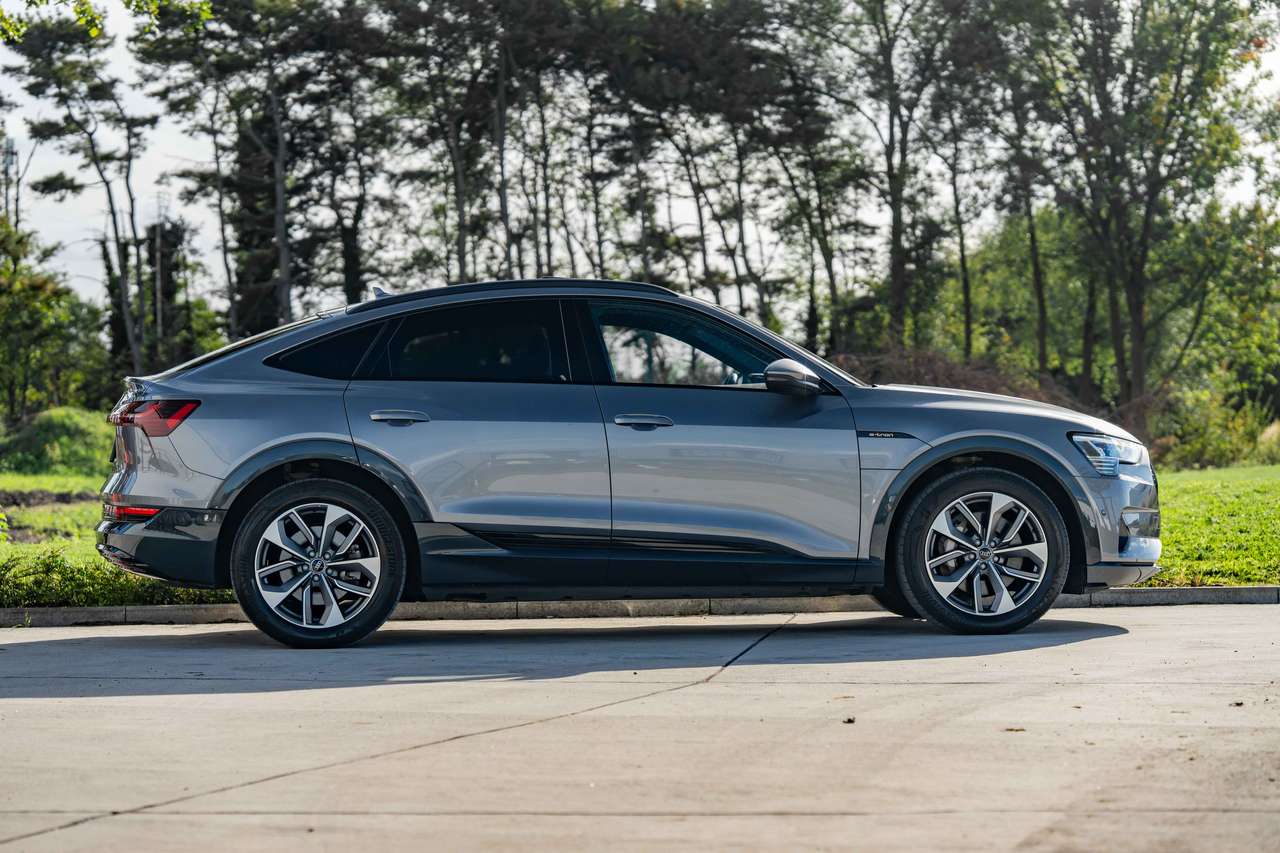 Audi e-tron E-TRON 55 SPORTBACK*QUATTRO*RS SEATS*PANO*LED*CAMERA* — foto 18 van 25