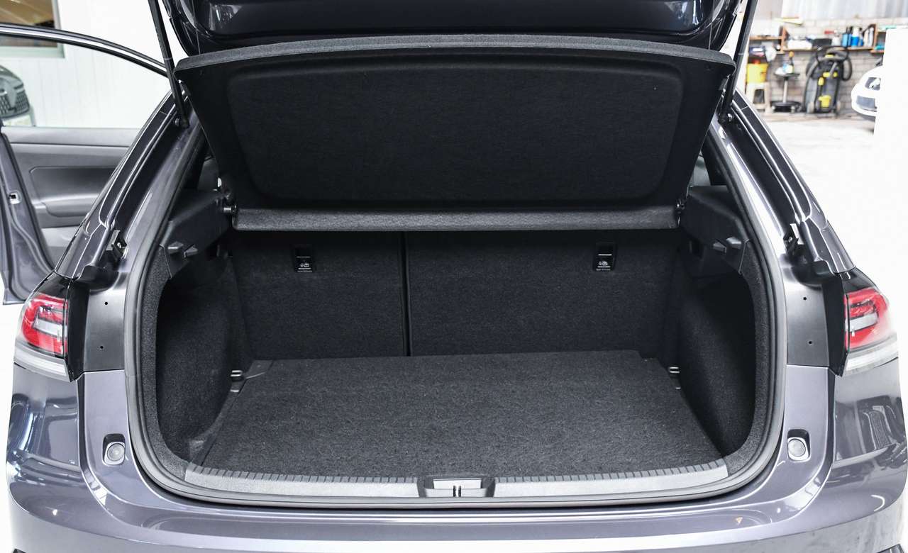 Volkswagen Taigo Taigo 1.0 TSI R-Line OPF DSG R-Line - NAVI SMARTLINK / CAMERA / ACC — foto 19 van 20