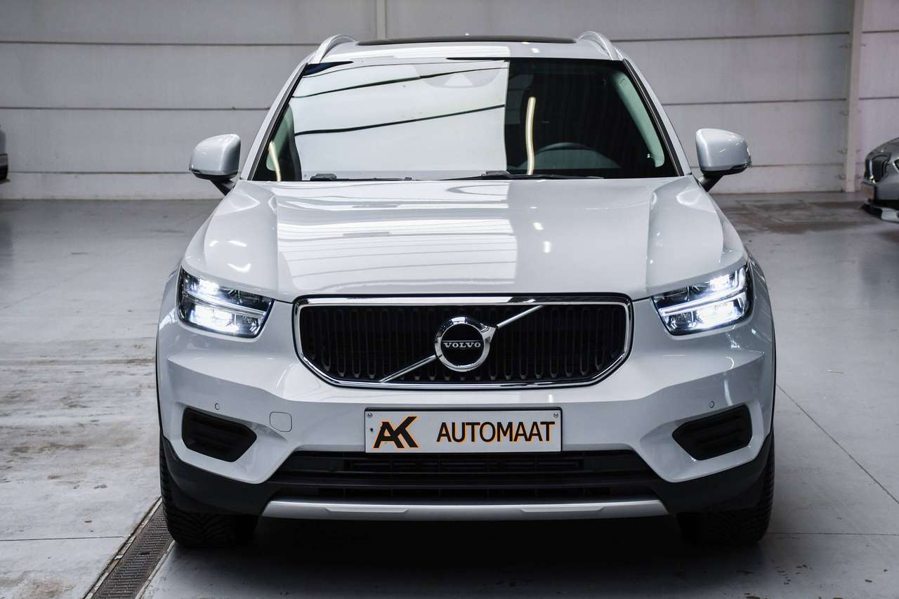 Volvo XC40 XC40 1.5 T3 Momentum Pro Geartronic - NAVIGATIE / TREKHAAK / OPEN PANO_DAK / CAMERA / SMARTLINK — foto 4 van 18