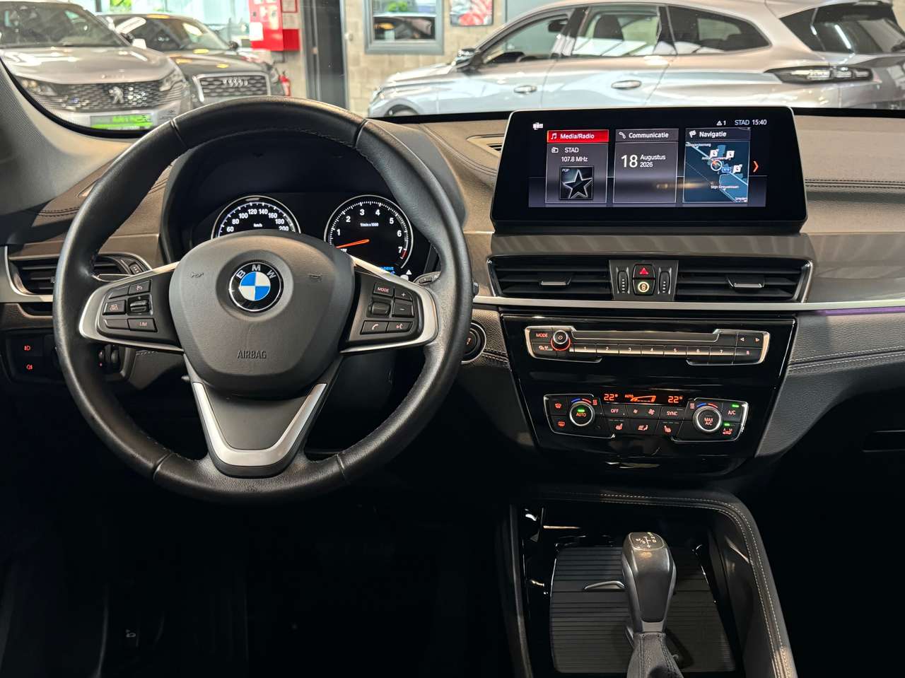 BMW X1 PHEV 1.5iA xDrive25e OPF — foto 10 van 19