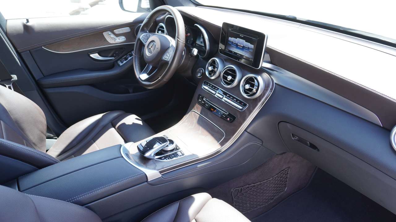 Mercedes-Benz GLC 250 D Coupé 4-Matic AMG Distronic Leder 20" FULL !!! — foto 10 van 18