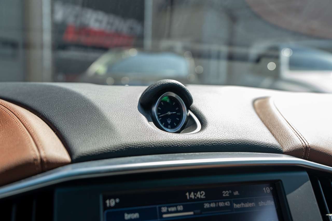 Maserati Ghibli Ghibli 3.0 V6 — foto 14 van 14