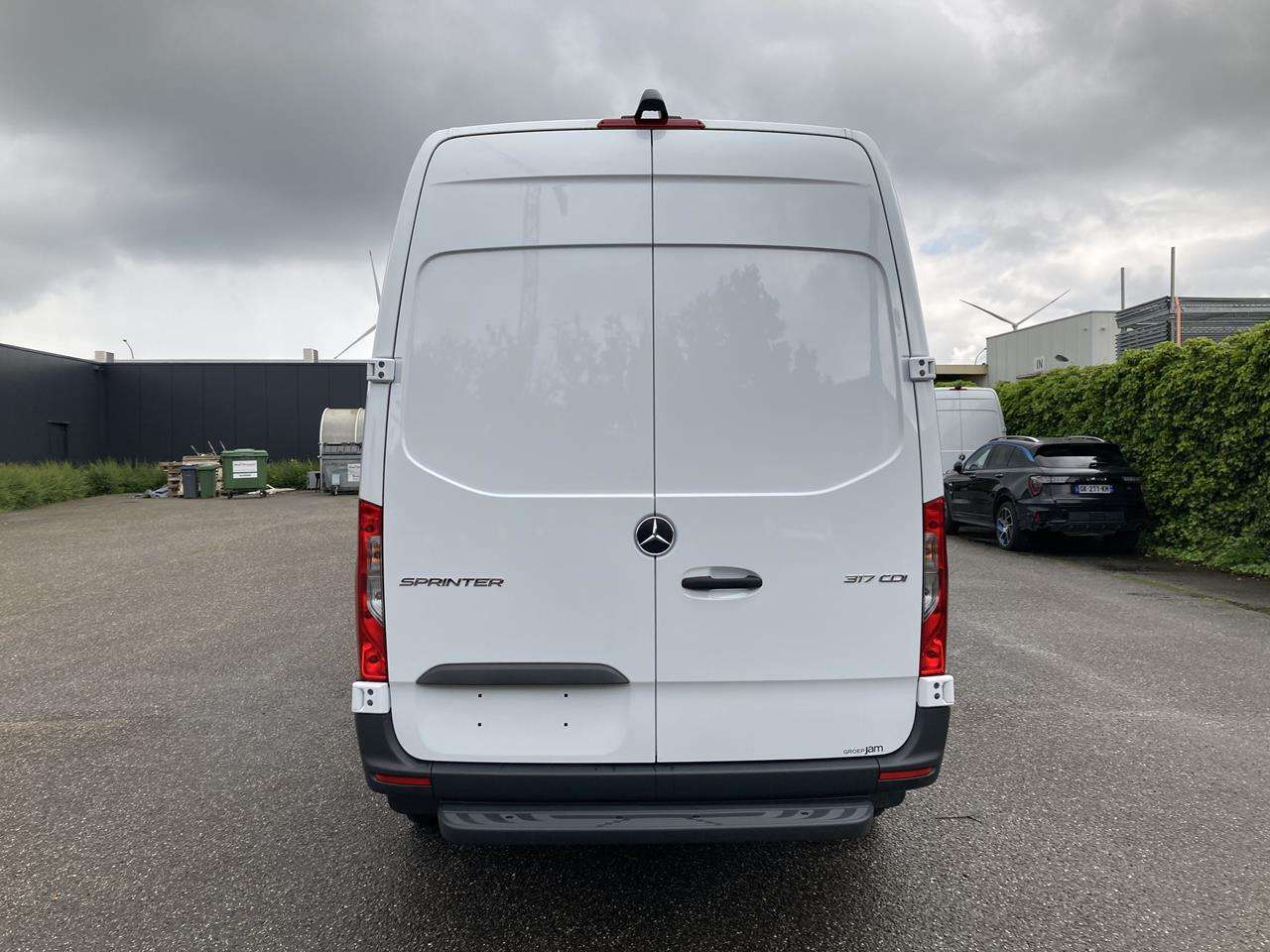 Mercedes-Benz Sprinter 317 CDi 170 L2H2 38.850€ netto Camera/Navi — foto 4 van 25