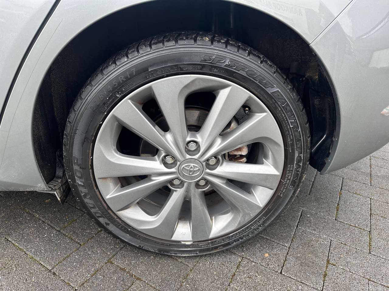 Toyota Auris 1.8i Hybride  HSD Premium CVT 20000km — foto 7 van 18