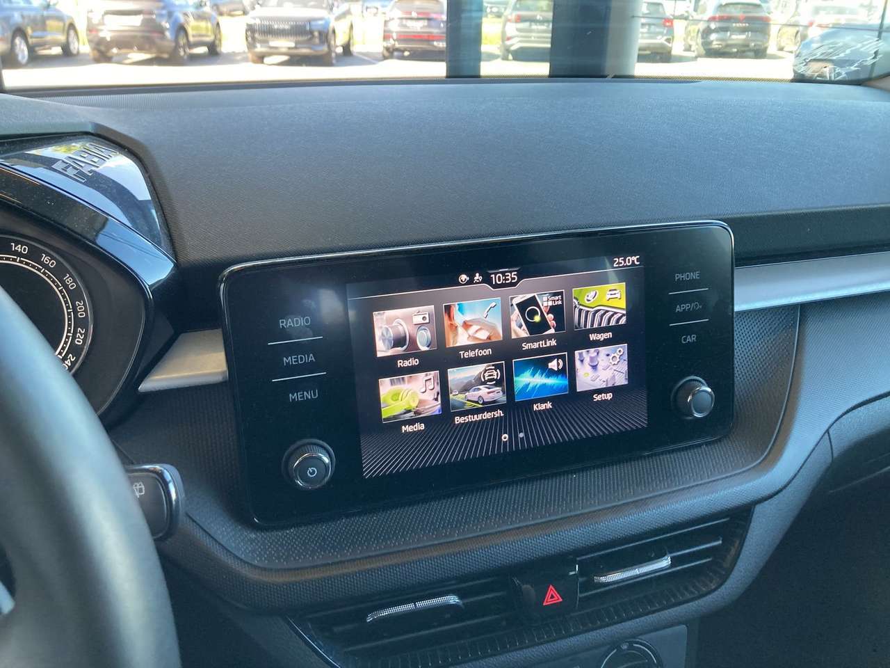 Skoda Fabia 1.0TSI BENZINE  AUTOMAAT MET SLECHTS 17000KM!!!!! — foto 14 van 23
