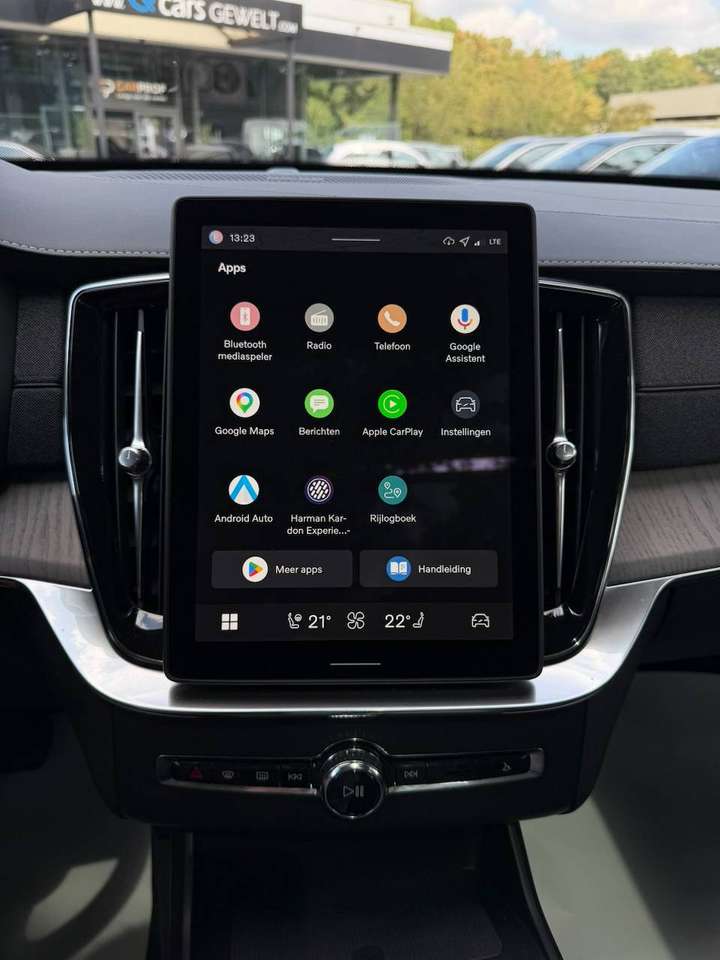 Volvo XC90 T8 ULTRA DARK MASSAGE GEKOELDE ZETELS PANO HARMAN KARDON — foto 15 van 22